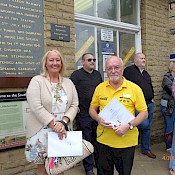 Mayoress Bev Place with Ernie