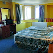 County Hotel 6