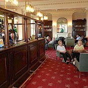 Hydro Lounge