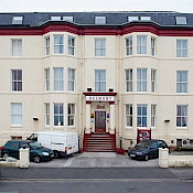 Delmont Hotel 