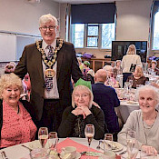 The Mayor with members