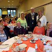 The Mayor & Mayoress with members 